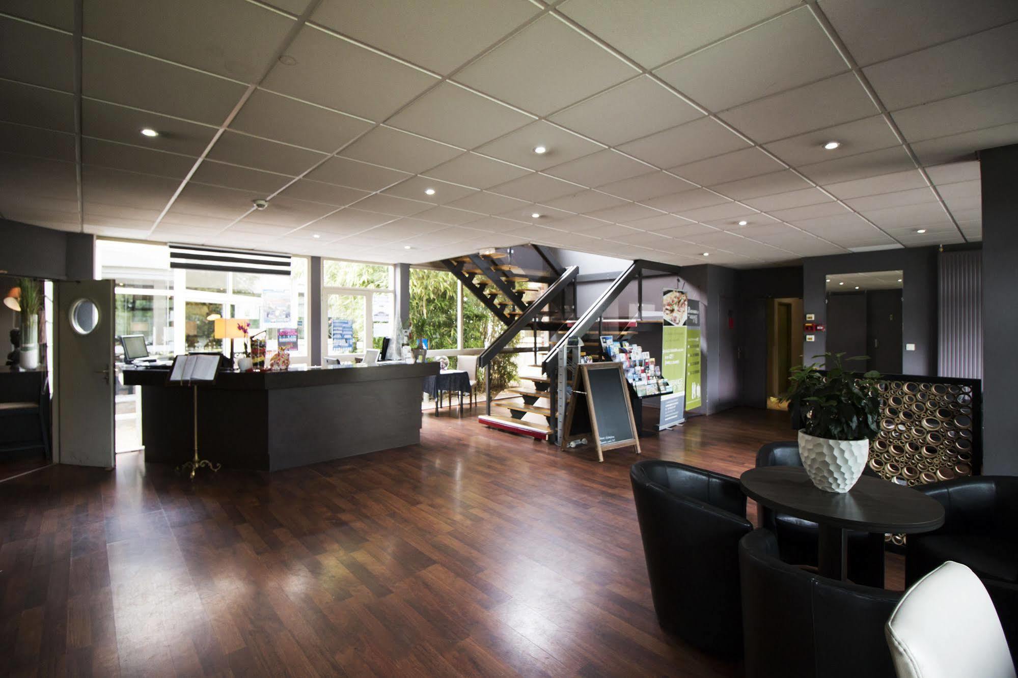 Ambiance Hotel Limas Buitenkant foto